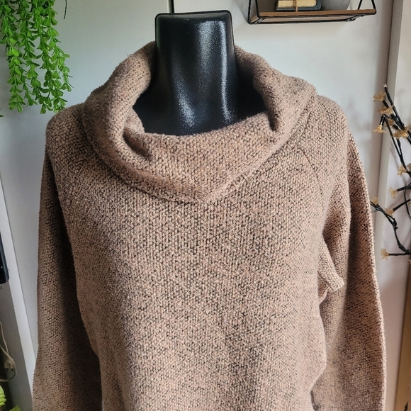 Sunny Leigh Light Brown Turtleneck Sweater XL - Picture 2 of 7